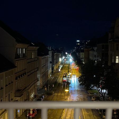 Modernes Apartment Im Zentrum Von Грац Екстер'єр фото